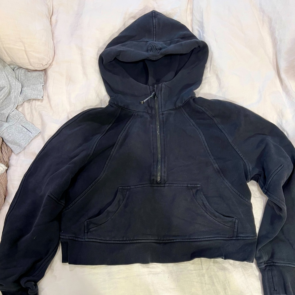 Lululemon Hooded Scuba Cropped